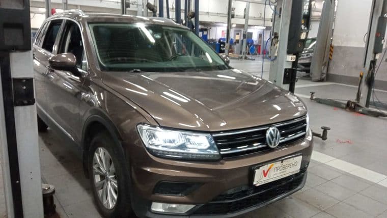 Volkswagen Tiguan 2017 года, 171 780 км - вид 2