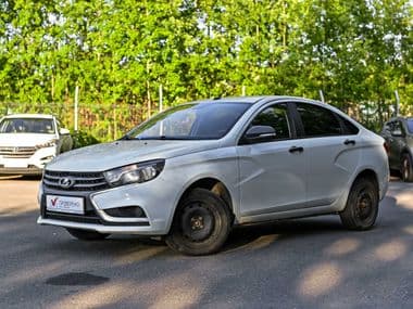 ВАЗ (LADA) Vesta 2018 года, 176 812 км - вид 1
