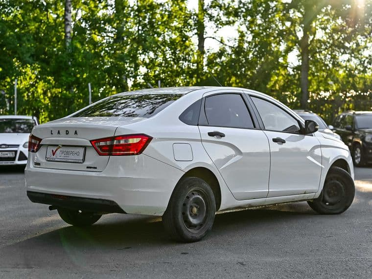 ВАЗ (LADA) Vesta 2018 года, 176 812 км - вид 2