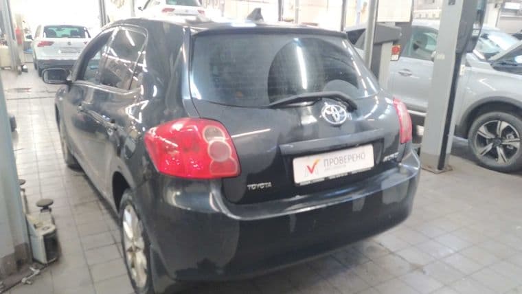 Toyota Auris, 2008 - вид 3