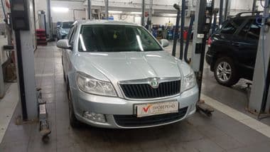 Skoda Octavia 2011 года, 304 246 км - вид 2