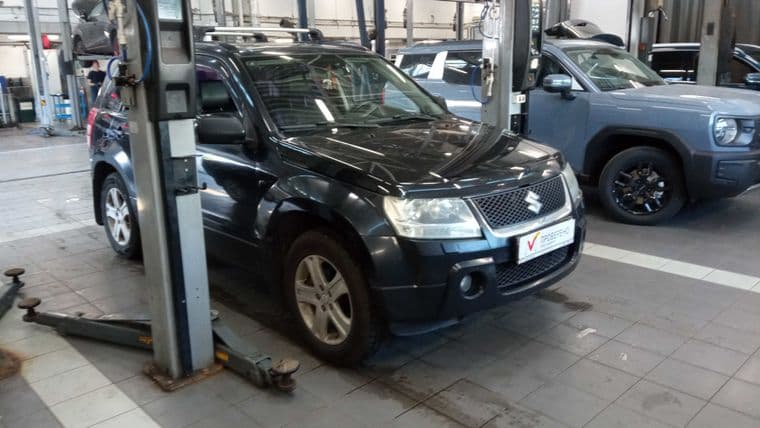Suzuki Grand Vitara 2006 года, 250 950 км - вид 2