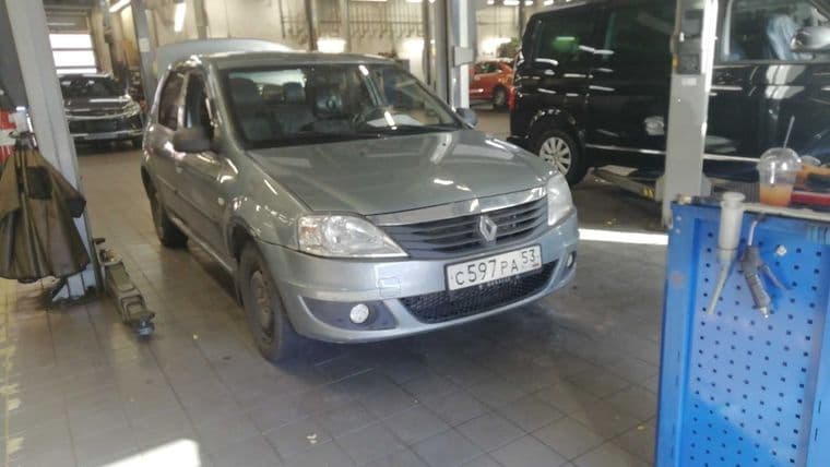 Renault Logan 2011 года, 406 364 км - вид 2