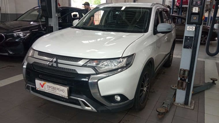 Mitsubishi Outlander, 2018