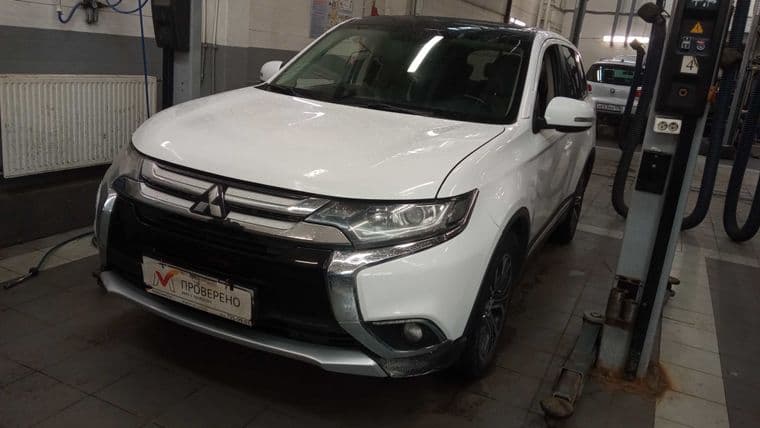 Mitsubishi Outlander 2016 года, 260 009 км - вид 1