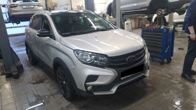 ВАЗ (LADA) XRAY 2020 года, 111 289 км - вид 2