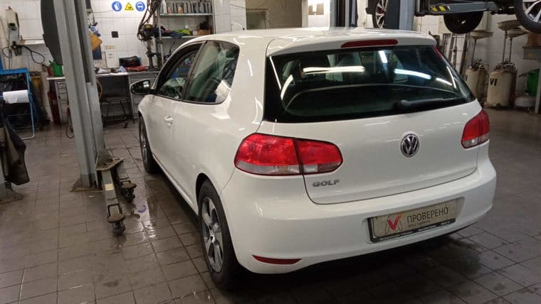 Volkswagen Golf, 2011 - вид 3