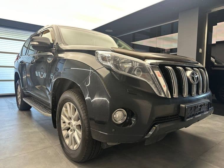 Toyota Land Cruiser Prado, 2016 - вид 3