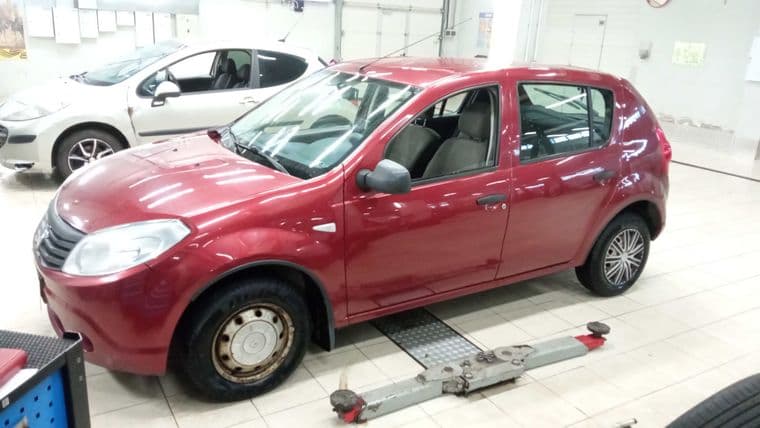 Renault Sandero 2011 года, 191 356 км - вид 1