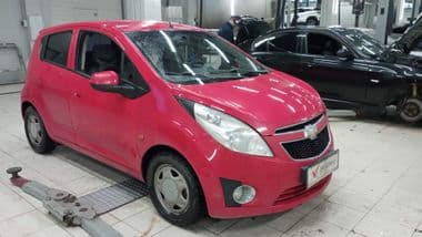 Chevrolet Spark 2011 года, 158 489 км - вид 2