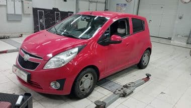 Chevrolet Spark 2011 года, 158 489 км - вид 1