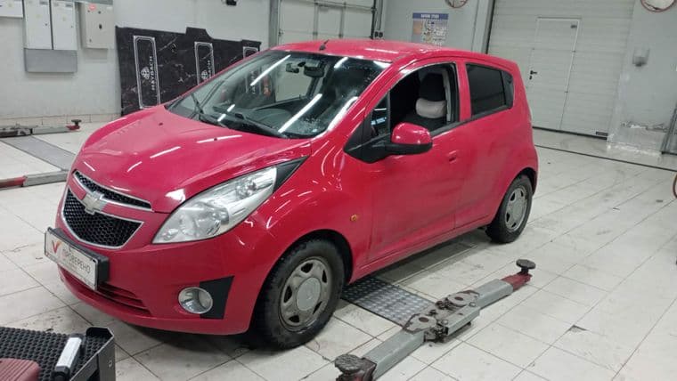 Chevrolet Spark 2011 года, 158 489 км - вид 1