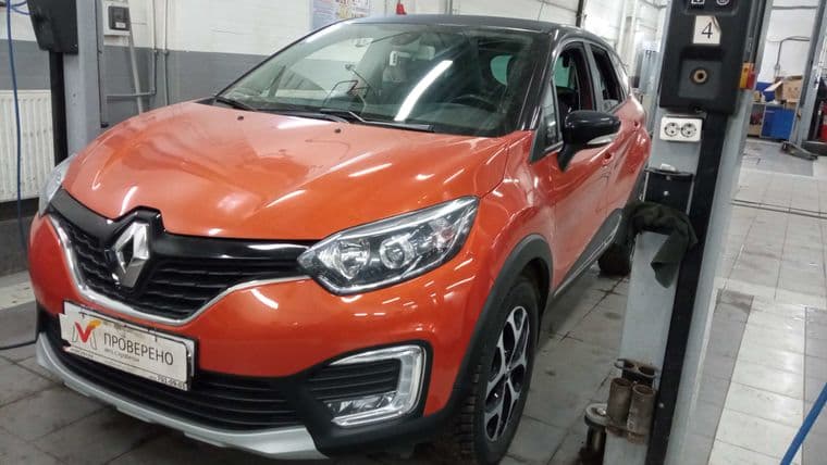 Renault Kaptur 2017 года, 83 375 км - вид 1