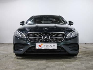 Mercedes-Benz E-класс 2017 года, 160 931 км - вид 2