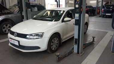 Volkswagen Jetta 2014 года, 171 882 км - вид 1