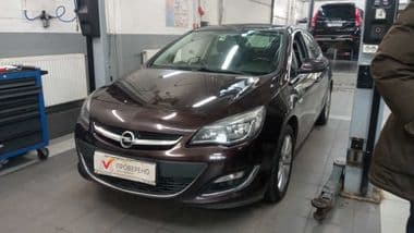 Opel Astra 2013 года, 153 000 км - вид 1