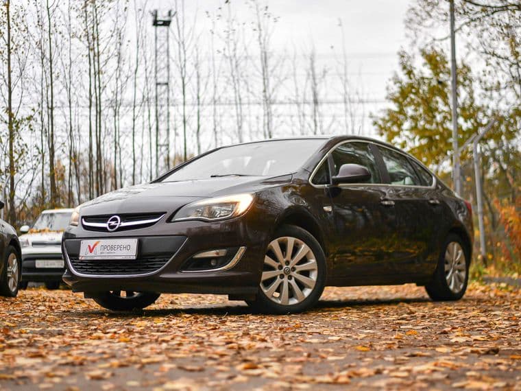 Opel Astra, 2013
