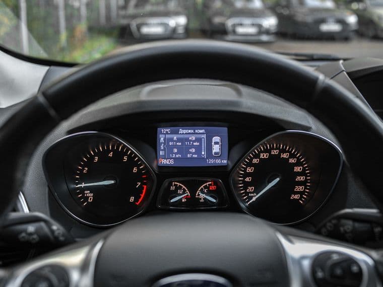 Ford Kuga, 2015 - вид 4
