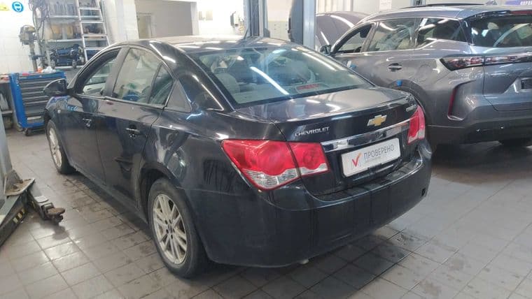 Chevrolet Cruze, 2010 - вид 3