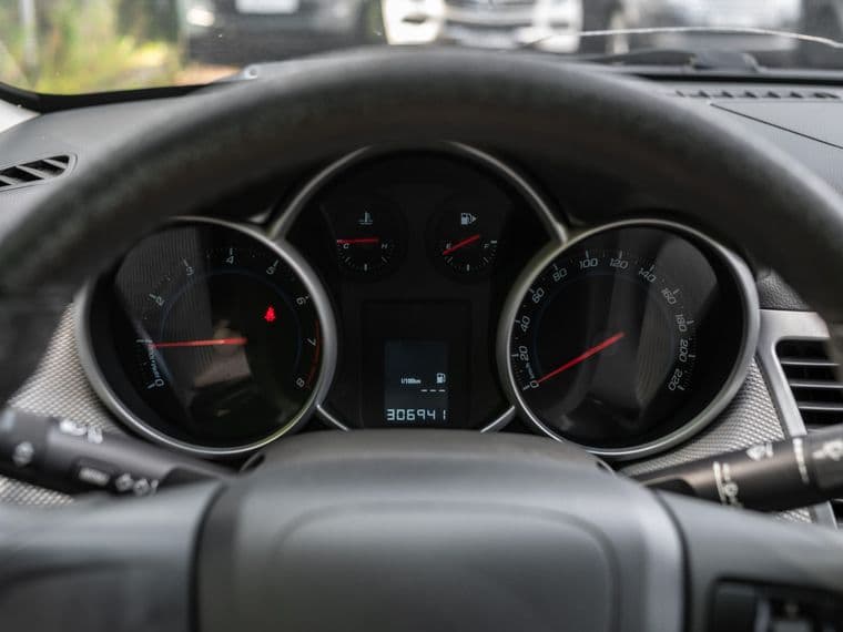 Chevrolet Cruze, 2010 - вид 4