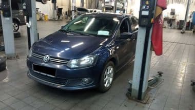 Volkswagen Polo 2013 года, 157 643 км - вид 1