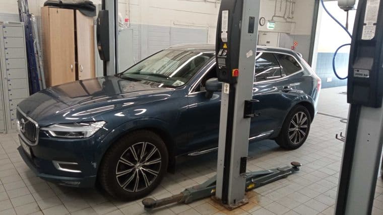 Volvo XC60 2019 года, 147 936 км - вид 1