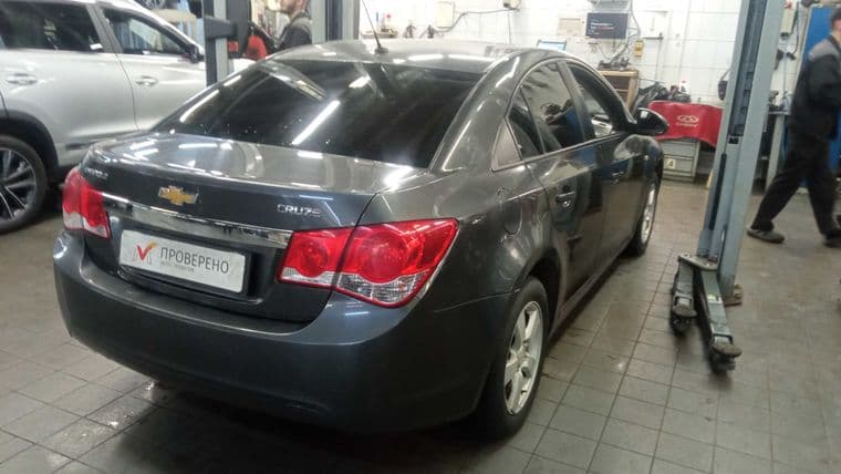 Chevrolet Cruze, 2011 - вид 2