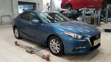 Mazda 3 2017 года, 73 295 км - вид 2
