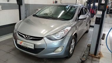 Hyundai Elantra 2013 года, 400 559 км - вид 1