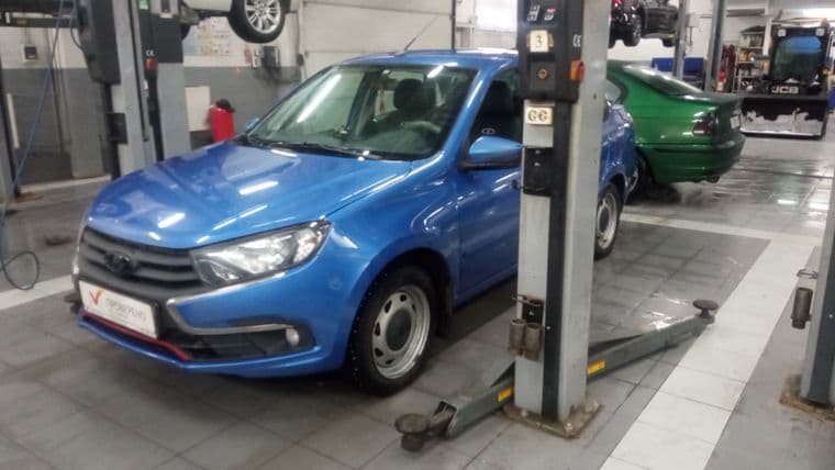 ВАЗ (LADA) Granta 2021 года, 65 120 км - вид 1