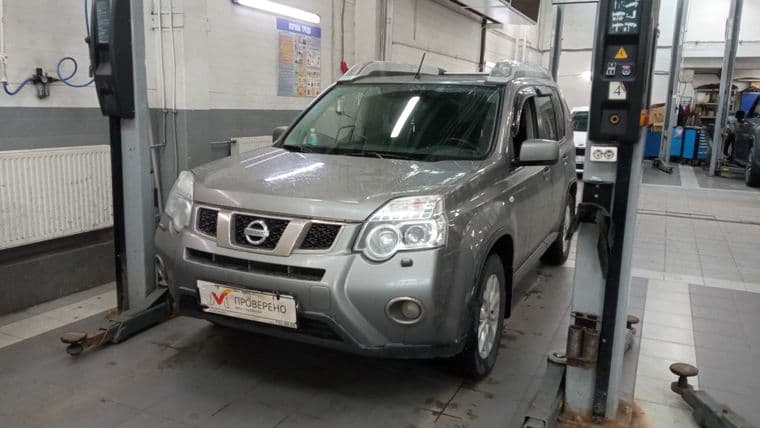 Nissan X-Trail 2014 года, 145 240 км - вид 1
