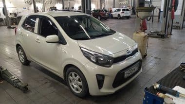 KIA Picanto 2018 года, 89 418 км - вид 2