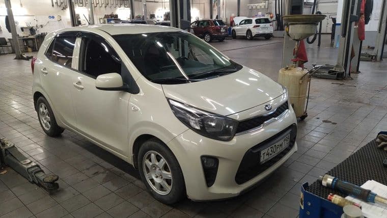 KIA Picanto 2018 года, 89 418 км - вид 2