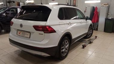 Volkswagen Tiguan 2019 года, 116 587 км - вид 2