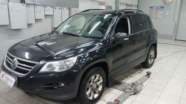 Volkswagen Tiguan 2010 года, 253 793 км - вид 1