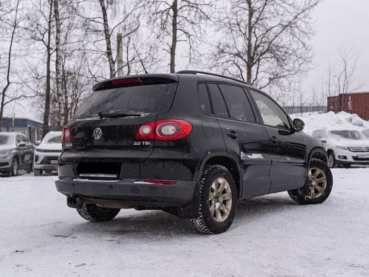 Volkswagen Tiguan 2010 года, 253 793 км - вид 2