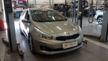 KIA Ceed 2015 года, 191 163 км - вид 2