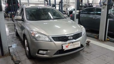 KIA Ceed 2010 года, 143 149 км - вид 2
