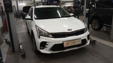 KIA Rio X 2020 года, 154 000 км - вид 2