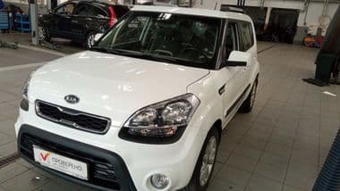 KIA Soul 2012 года, 168 917 км - вид 1
