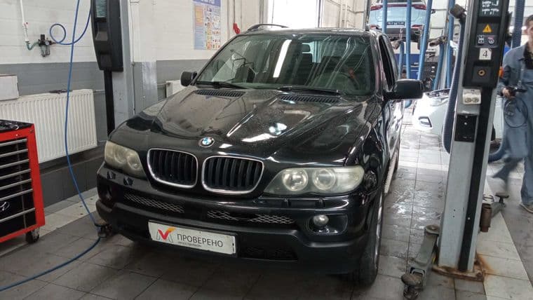 BMW X5 2004 года, 374 995 км - вид 1