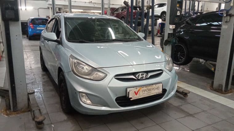 Hyundai Solaris 2012 года, 258 136 км - вид 2