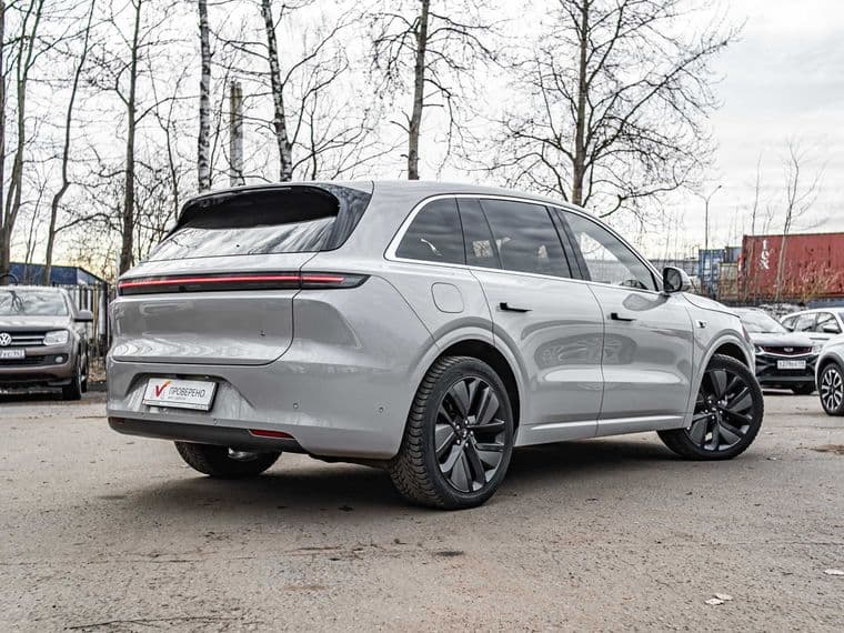 Li Auto L6 2024 года, 24 881 км - вид 2