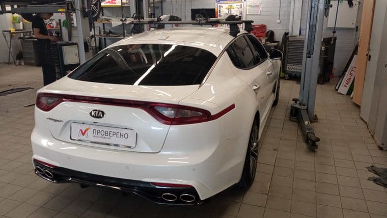 KIA Stinger, 2019 - вид 3