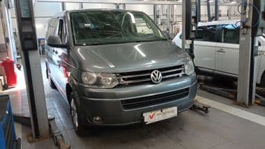 Volkswagen Caravelle 2013 года, 214 347 км - вид 2