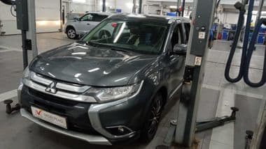 Mitsubishi Outlander 2015 года, 110 168 км - вид 1
