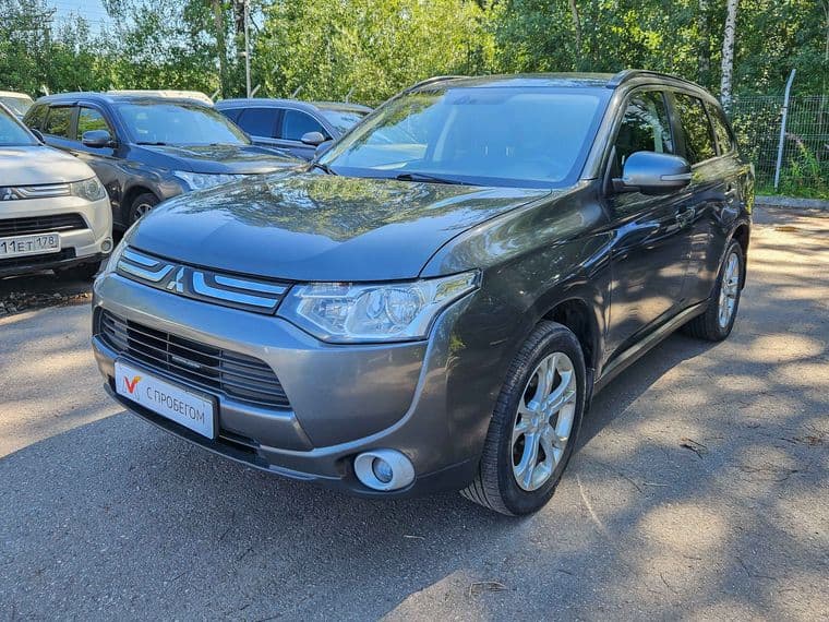 Mitsubishi Outlander, 2013