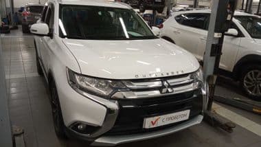 Mitsubishi Outlander 2016 года, 135 963 км - вид 2