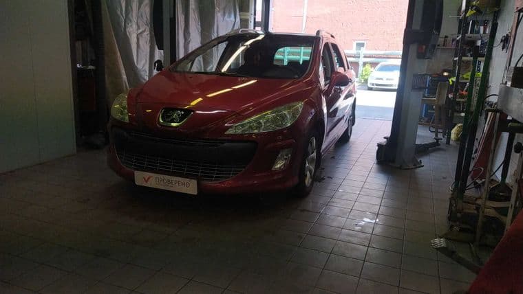 Peugeot 308 2009 года, 83 000 км - вид 1