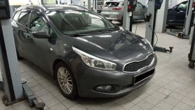 KIA Ceed 2015 года, 165 000 км - вид 2